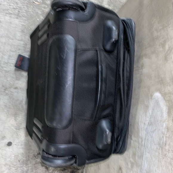TUMI Carry On Luggage - Picture 10 of 12